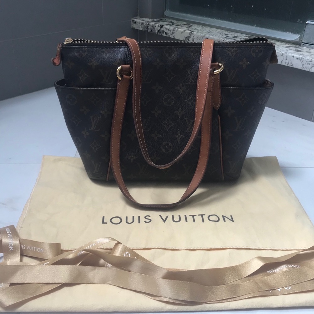 Louis Vuitton Totally PM